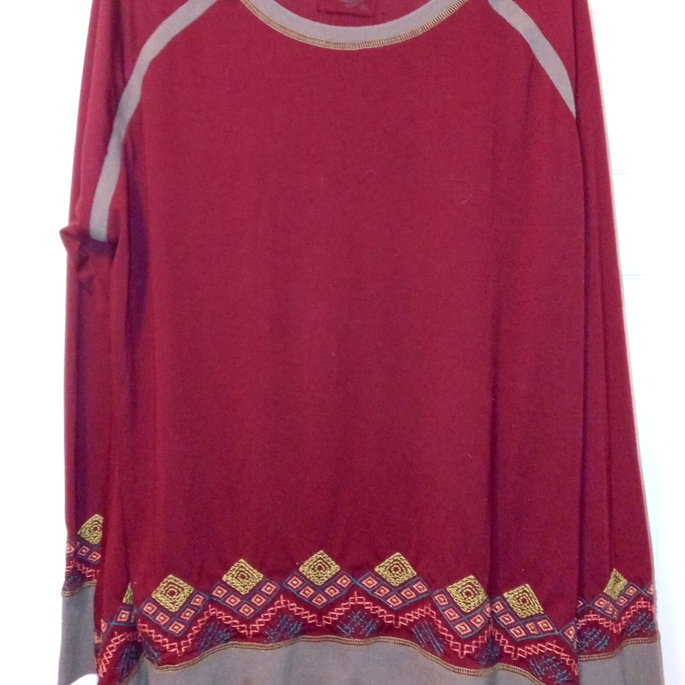 Women's long sleeve shirt